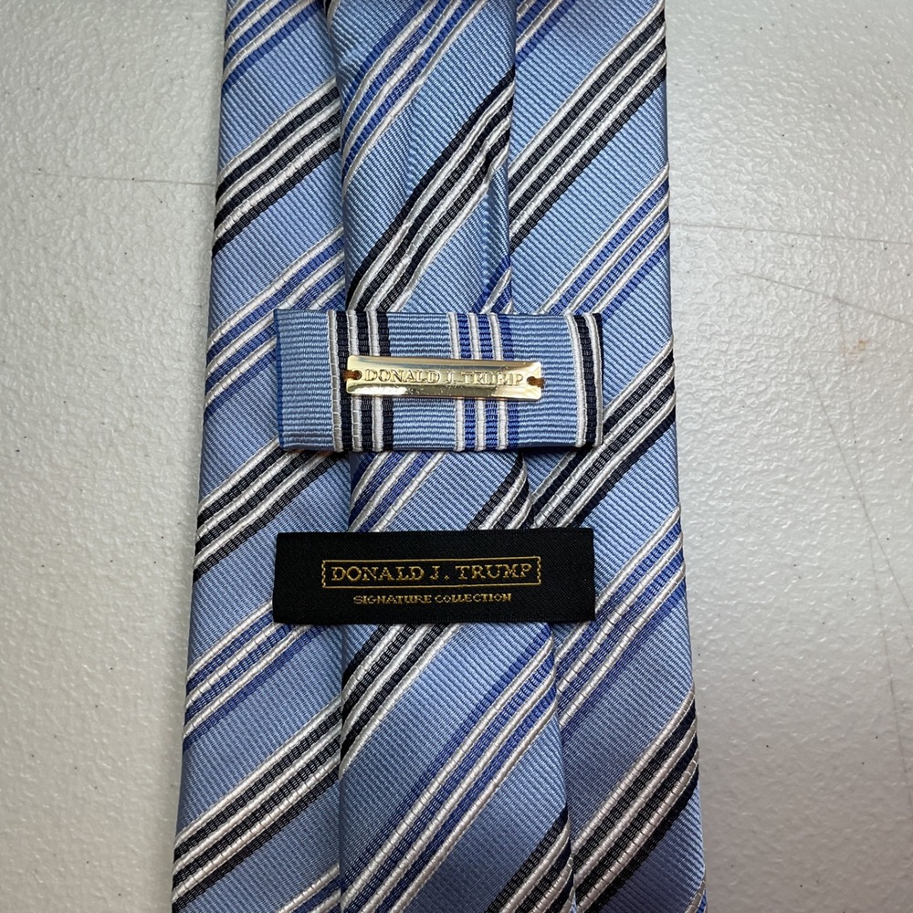 Donald J. Trump Neck Tie Mens Blue Striped Silk Signature Collection Formal 59" - Picture 4 of 6